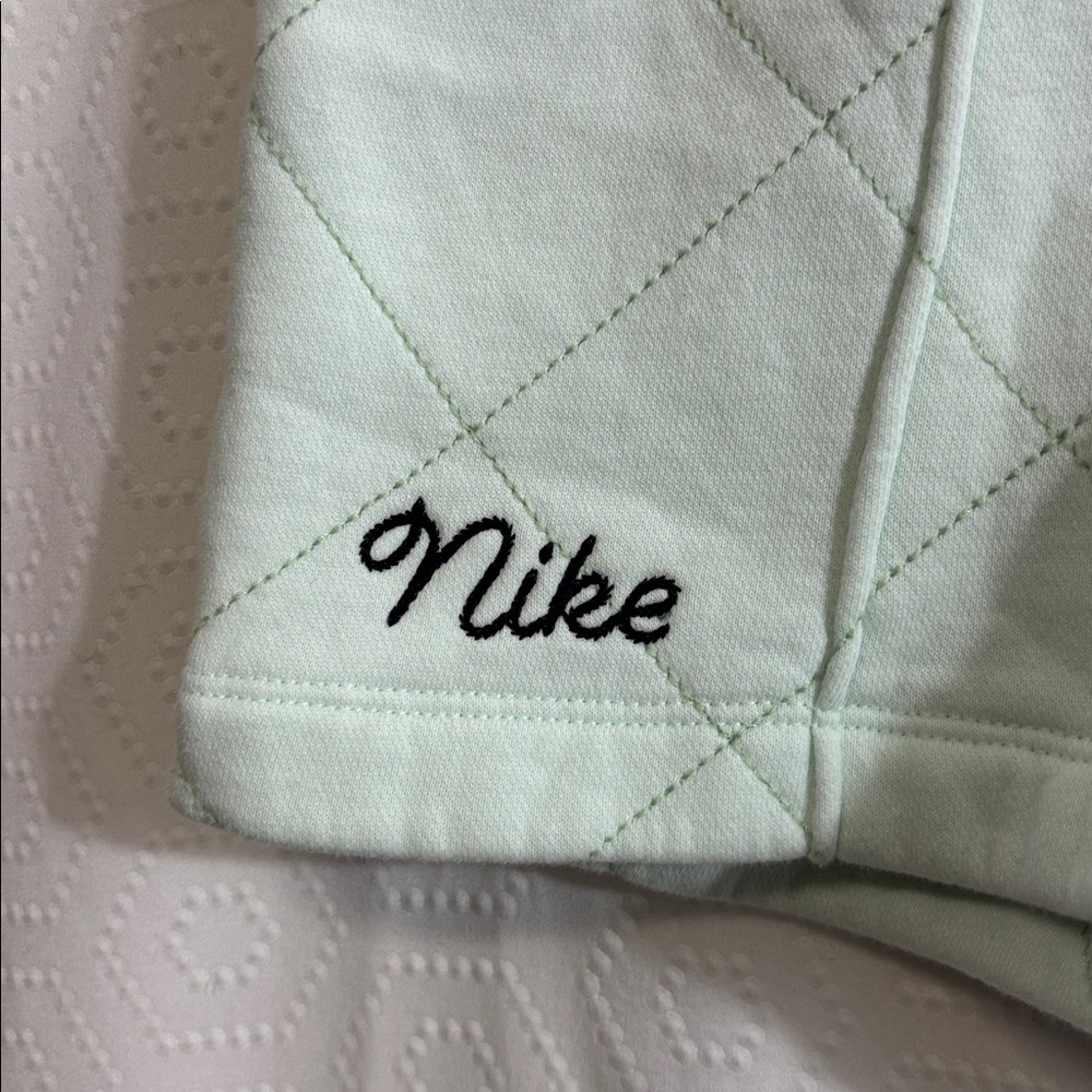 Nike Sportswear Quilted Fleece Shorts - Picture 5 of 10